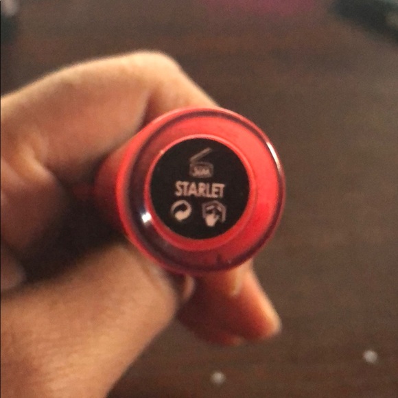 CIATÉ LONDON Liquid Velvet Scarlet - Picture 2 of 2